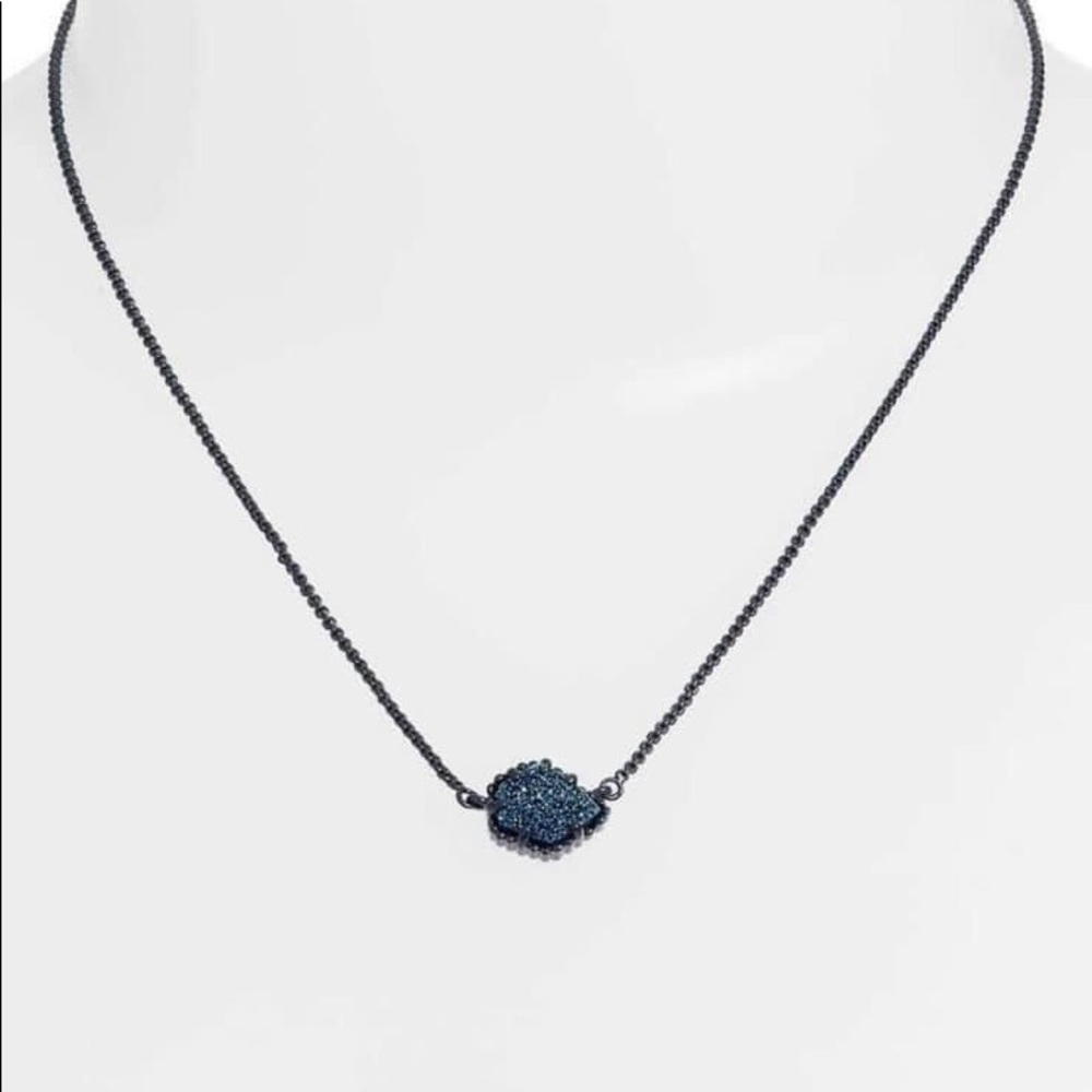 Kendra scott necklace